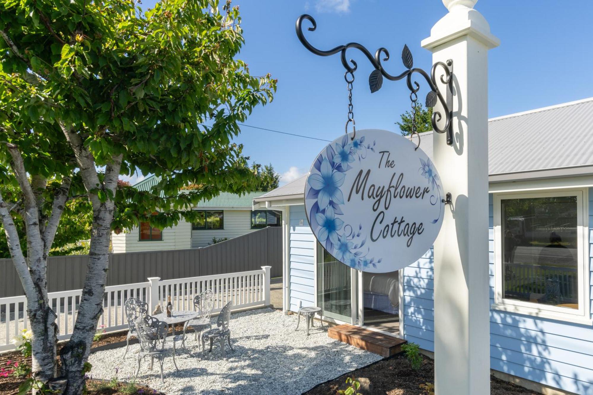 The Mayflower Cottage Te Anau Exterior foto