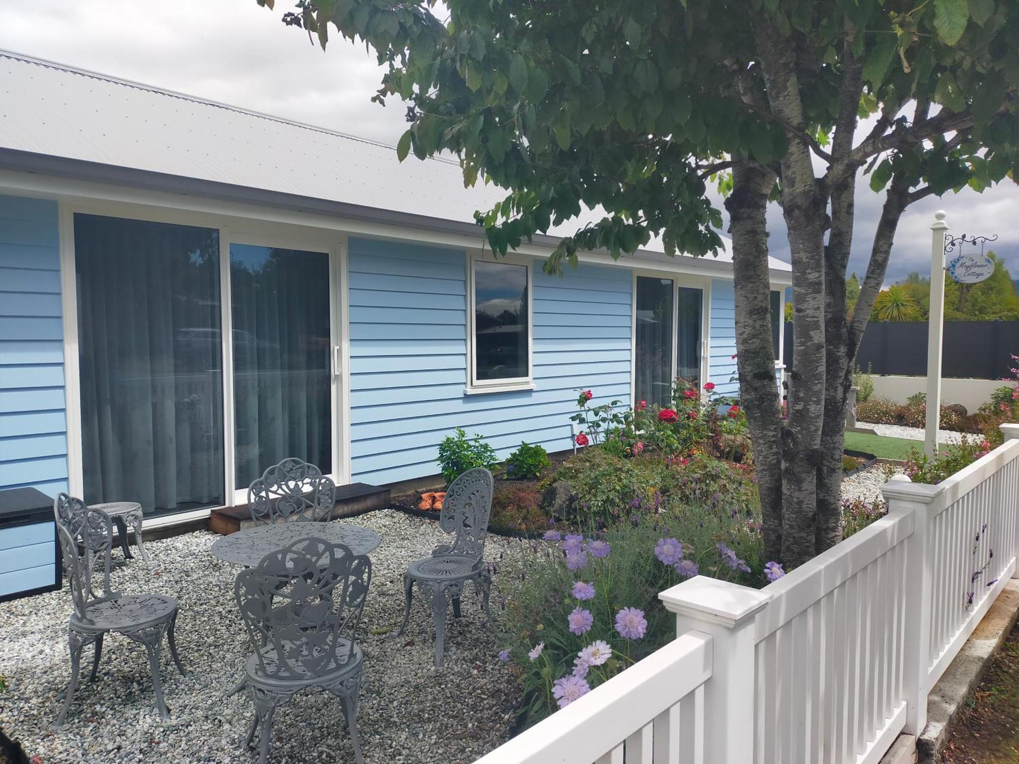 The Mayflower Cottage Te Anau Exterior foto